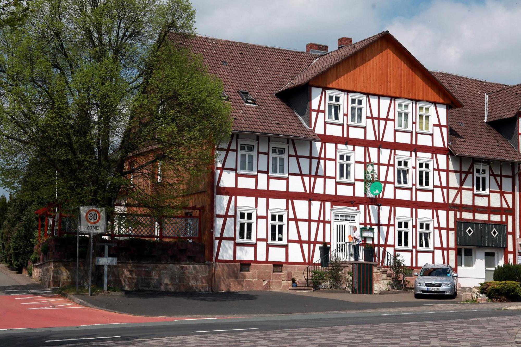 Ehlener Poststuben Hotel Habichtswald Екстериор снимка